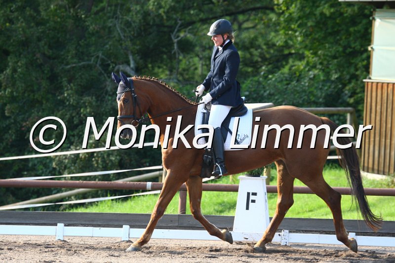 009M0723_Kimberly_Dressur A.JPG